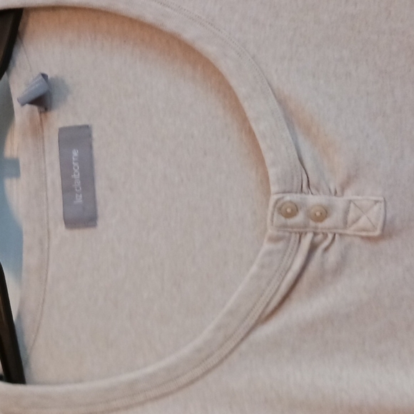 Top - Picture 2 of 3